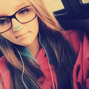 Meet your Posher, Mackenzie